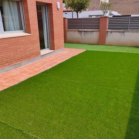 Chalet Amplio Con Jardin Y Zona Barbacoa. Reus Esterno foto