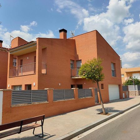 Chalet Amplio Con Jardin Y Zona Barbacoa. Reus Esterno foto