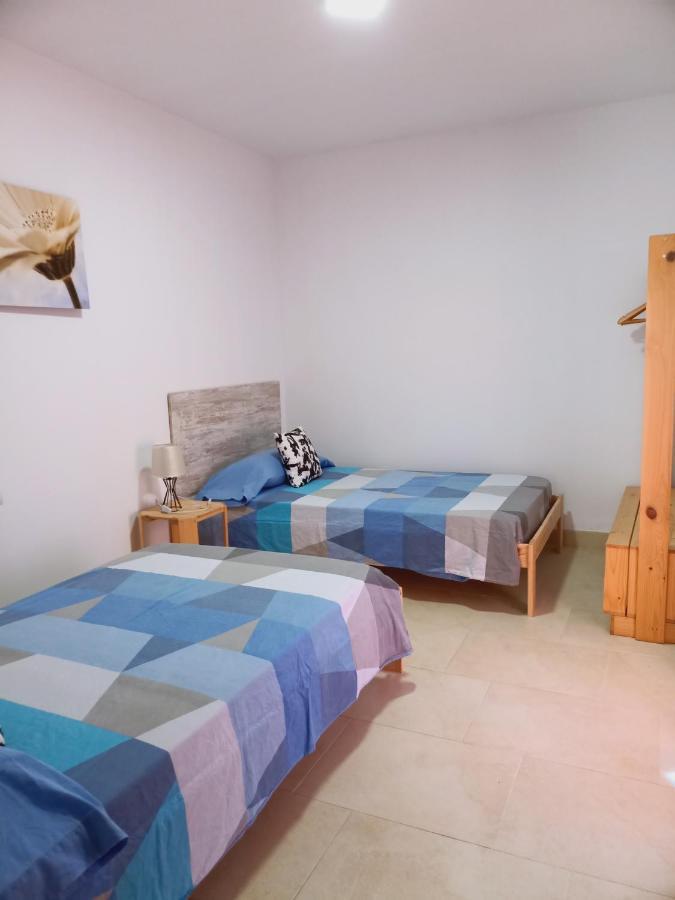 Chalet Amplio Con Jardin Y Zona Barbacoa. Reus Esterno foto