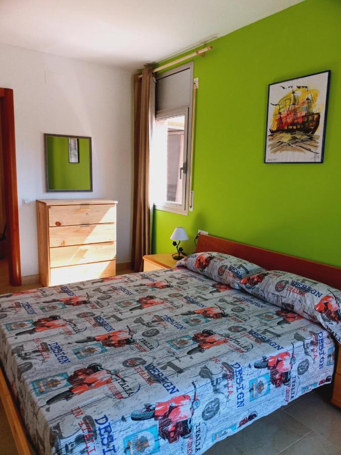 Chalet Amplio Con Jardin Y Zona Barbacoa. Reus Esterno foto