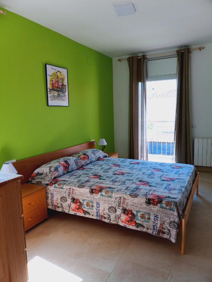 Chalet Amplio Con Jardin Y Zona Barbacoa. Reus Esterno foto