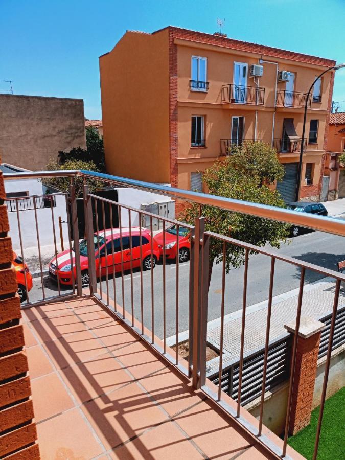 Chalet Amplio Con Jardin Y Zona Barbacoa. Reus Esterno foto