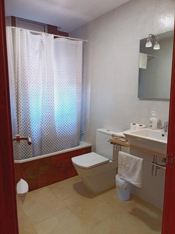 Chalet Amplio Con Jardin Y Zona Barbacoa. Reus Esterno foto
